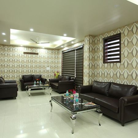 Hotel H.C Grand New Delhi Exterior photo