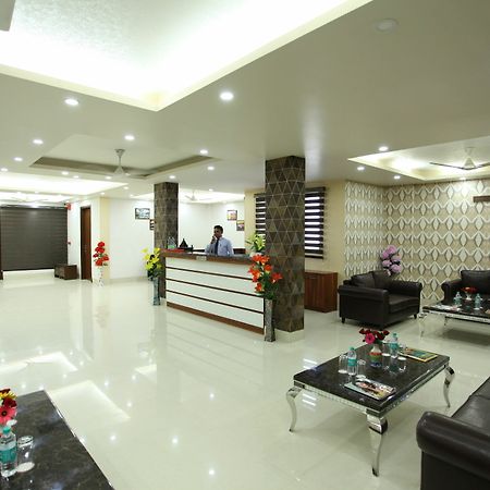 Hotel H.C Grand New Delhi Exterior photo