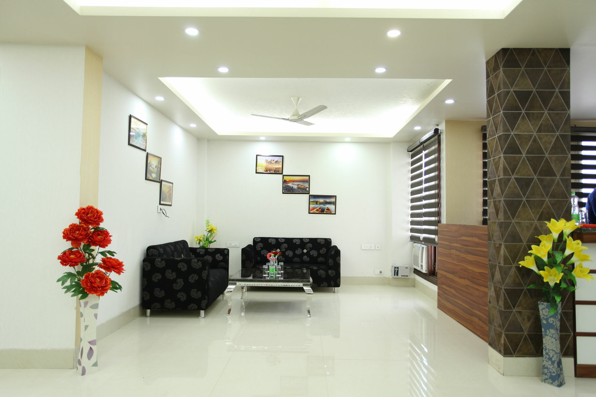 Hotel H.C Grand New Delhi Exterior photo