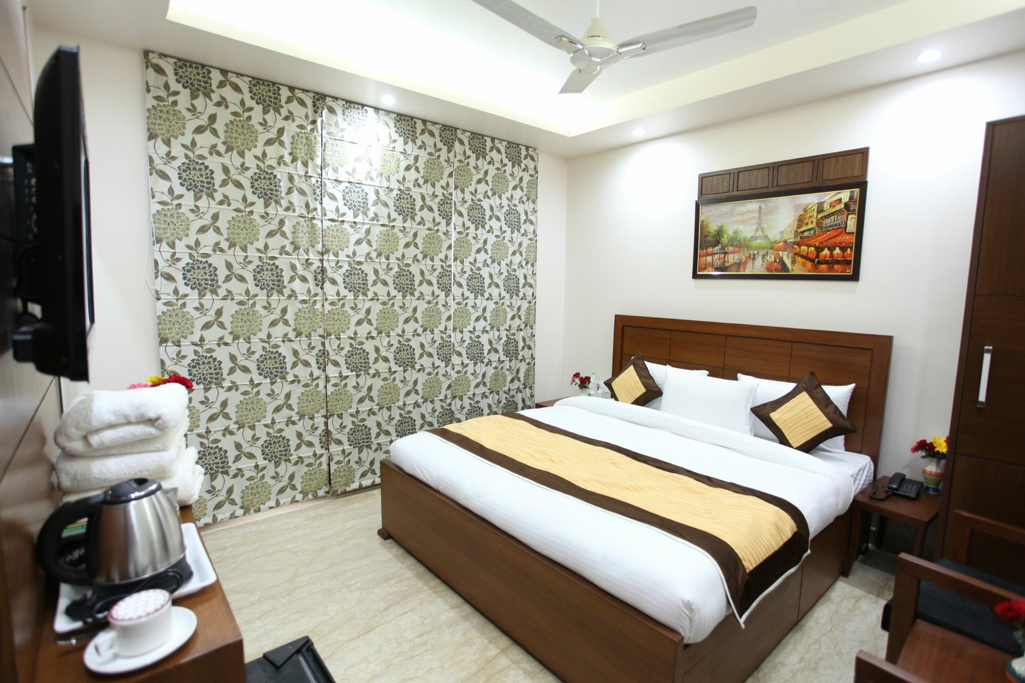 Hotel H.C Grand New Delhi Exterior photo
