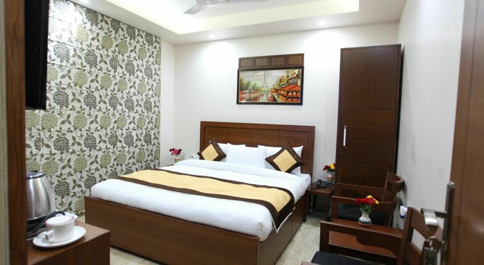 Hotel H.C Grand New Delhi Exterior photo